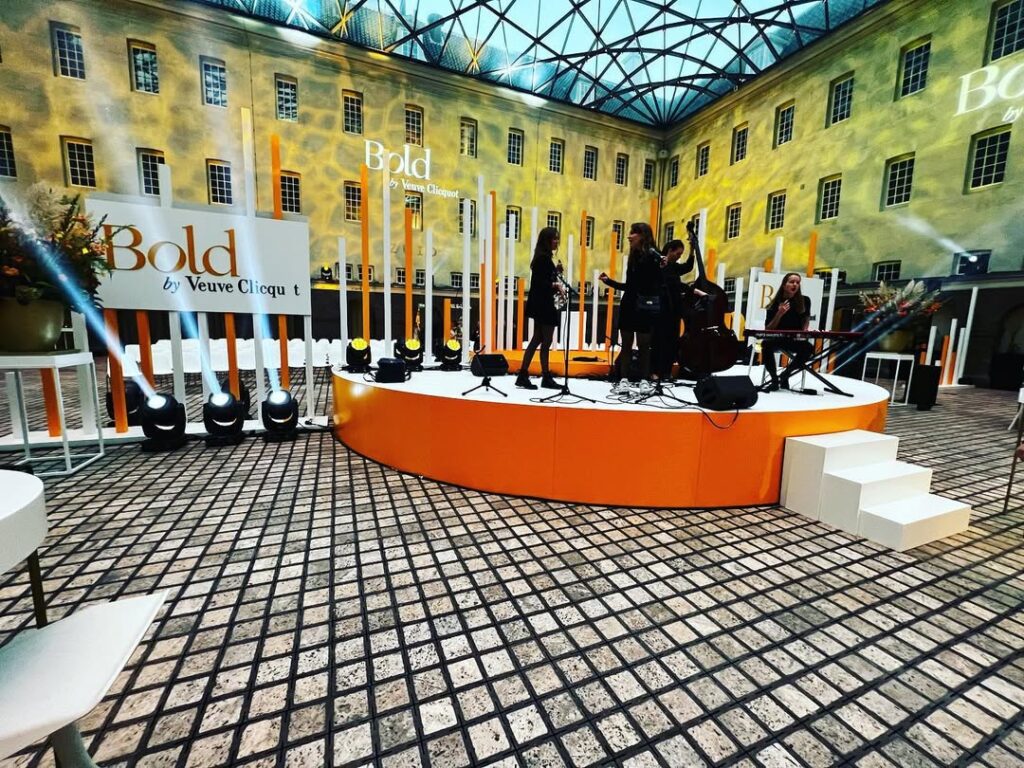 Bold Woman Award 2022🍾🧡 2