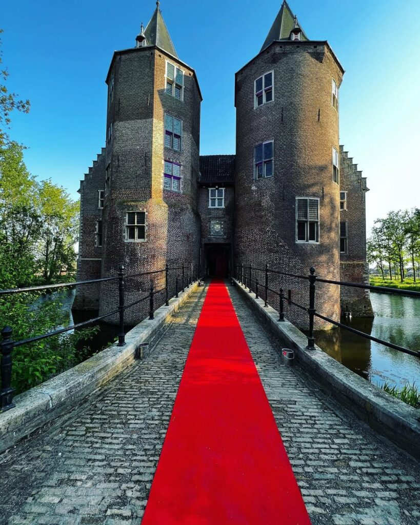 Mooi weer en een nog mooiere locatie ☀️🏰 3