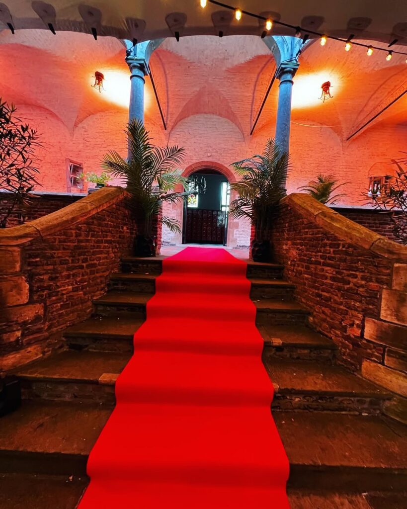 Mooi weer en een nog mooiere locatie ☀️🏰 4